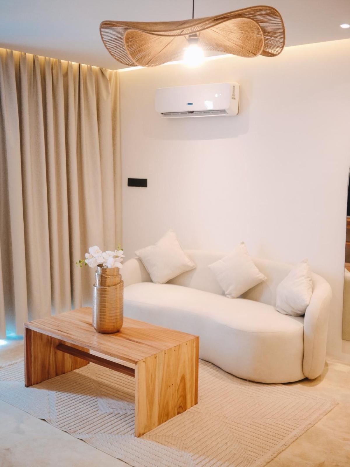 Le Saint Tropez Hotel Kidoti Luaran gambar